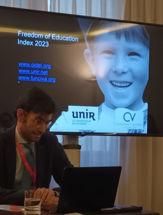 Conférence Internationale sur le Choix et la Réforme des Écoles 2024