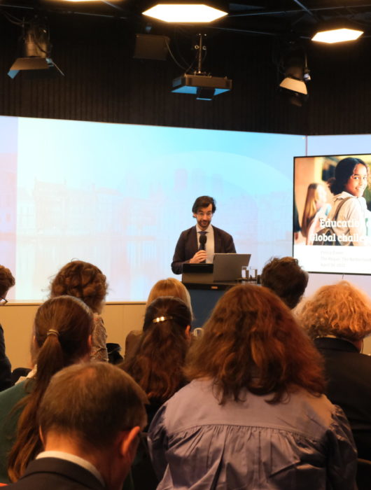 Colloque conjoint OIDEL-VERUS tenu à Nieuwspoort : « Politique du pluralisme éducatif : défis mondiaux et cas néerlandais »